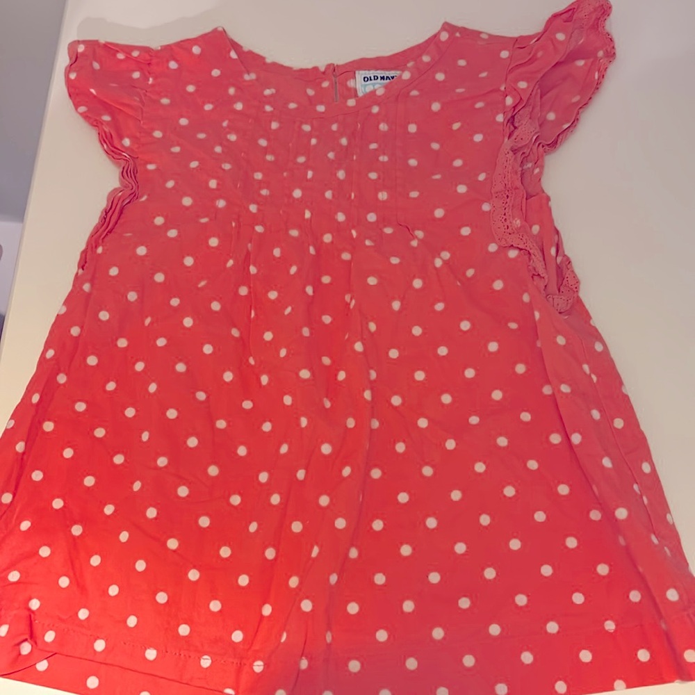 Old navy shirt